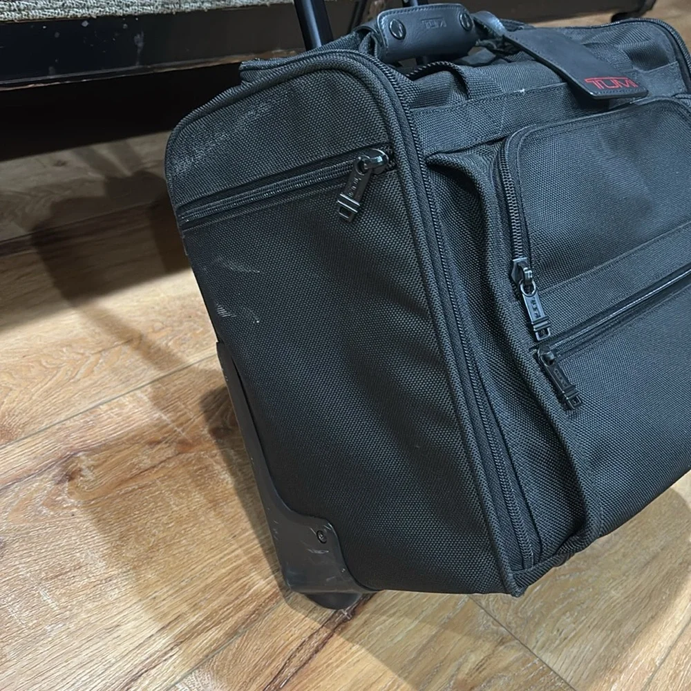 EUC TUMI Black Rolling Duffel Bag Briefcase 2221D3 Carry On